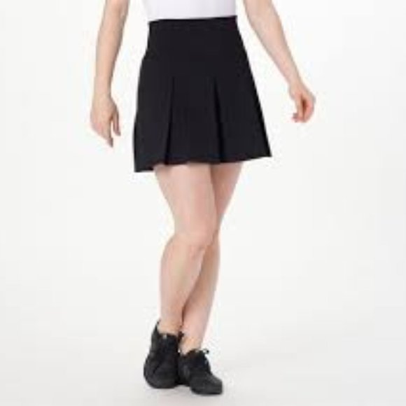 zuda Z-Move Pleated Pocket Skort- Olive - Picture 1 of 2